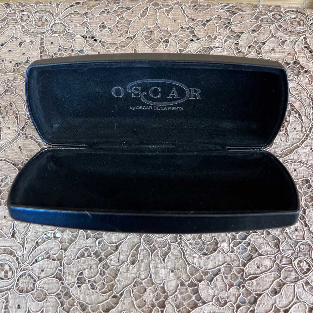 Oscar  by Oscar de la Renta De La Renta sunglasses Case